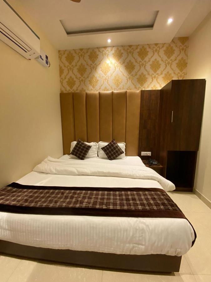 Hotel Blossom Inn Amritsar Dış mekan fotoğraf