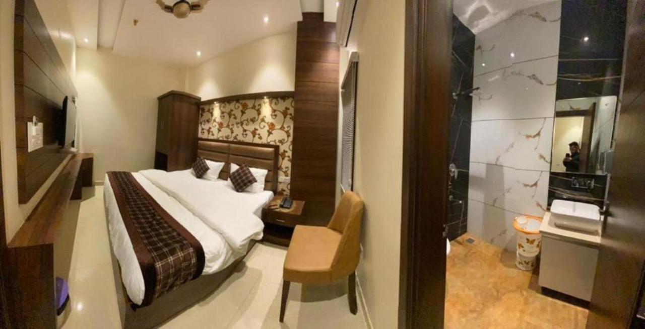 Hotel Blossom Inn Amritsar Dış mekan fotoğraf
