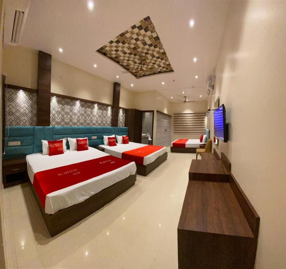 Hotel Blossom Inn Amritsar Dış mekan fotoğraf