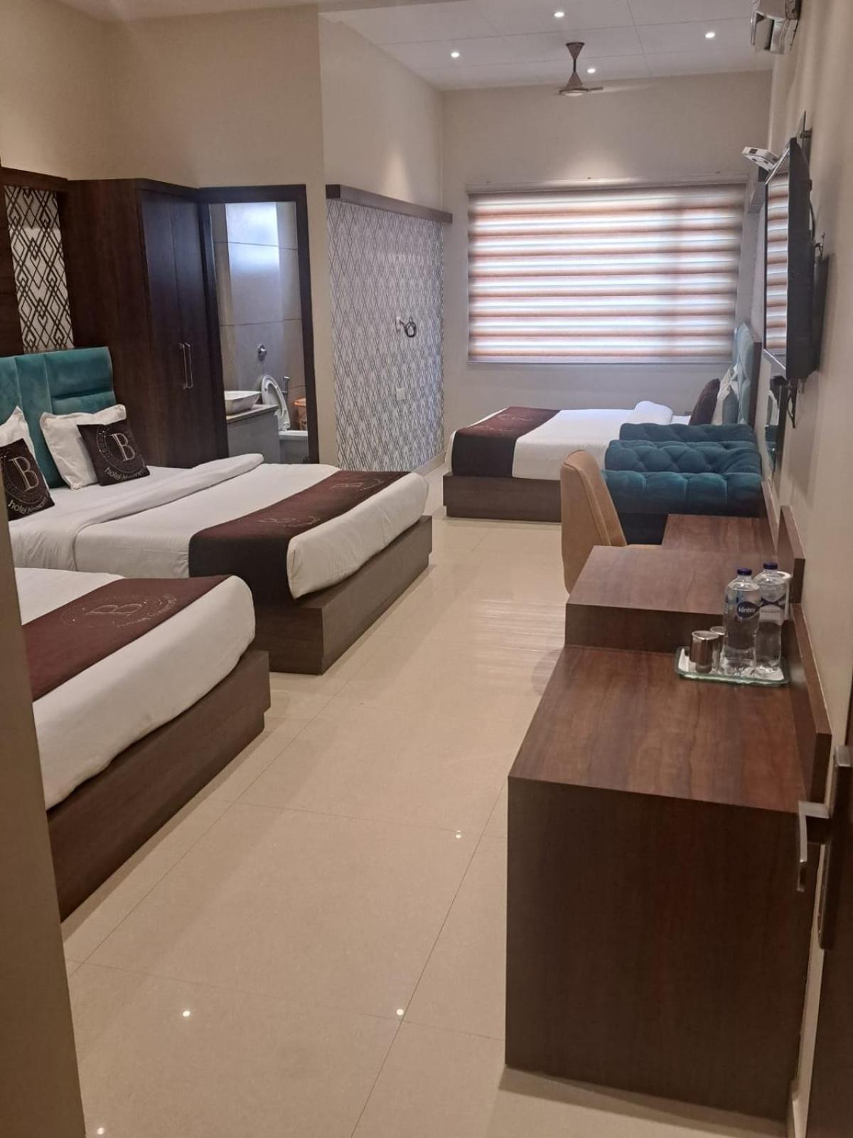 Hotel Blossom Inn Amritsar Dış mekan fotoğraf